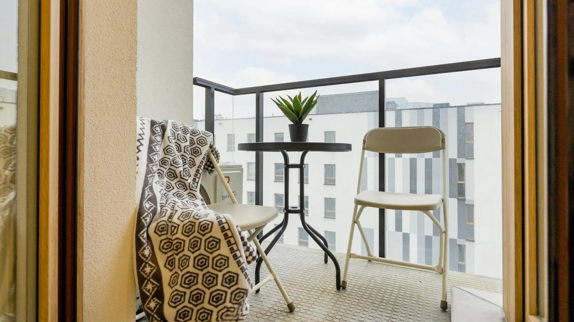 Luxury Apartment Wynalazek In Mokotow By Renters Prestige Varšava